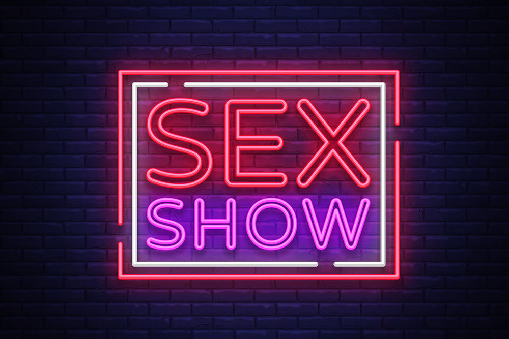 Neonschriftzug Sex Show - Ivan