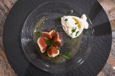 Feige-Burrata-2409-2.jpg