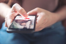 Online-Dating: Tipps zum Flirten und wie du dich in deinem Online-Profil von deiner besten Seite zeigst