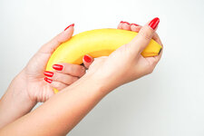 Lingam-Massage: Mehr als nur eine Berührung des Penis – Tipps und Techniken