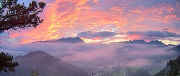 Traumhafte Morgenstimmung am Berg.jpg