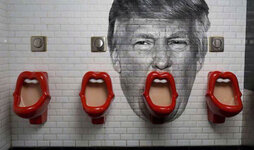 trumplips.jpg