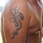 $Drache Oberarm klein.jpg