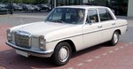 Mercedes-Benz_W115 Strich 8.jpg