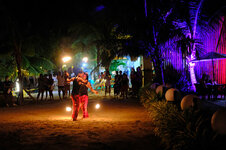 Phil22_205.jpg Phil22_205.jpg